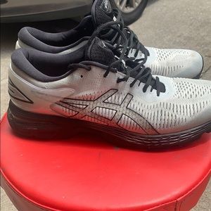 ASICS GEL-KAYANO 25 (11 Mens)